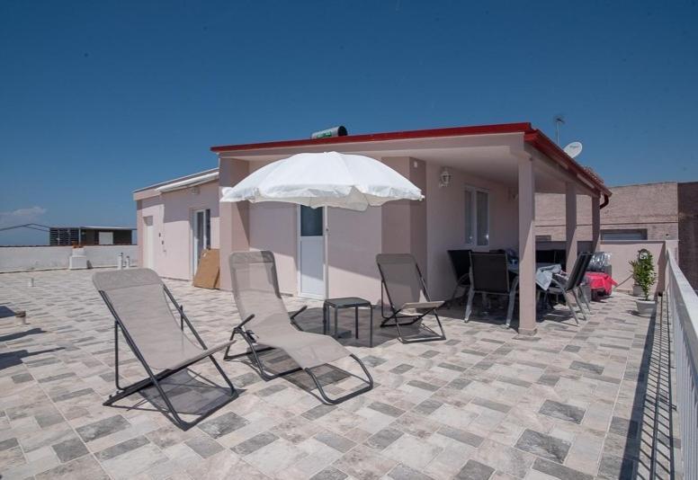 Nea Kallikrateia Grcka Reni Greece Beach Penthaus 3 מראה חיצוני תמונה